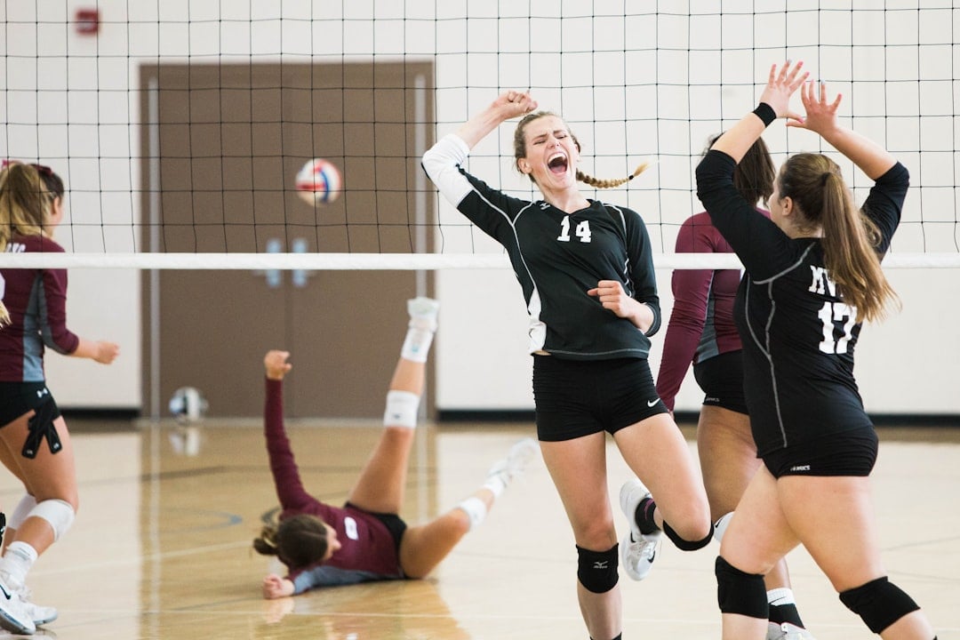from-benchwarmer-to-bench-presser-a-volleyball-strength-guide-image high school volleyball strength training